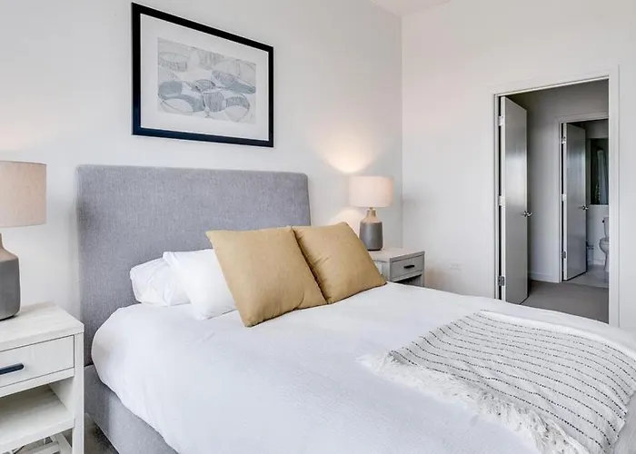 Landing - Modern With Amazing Amenities *